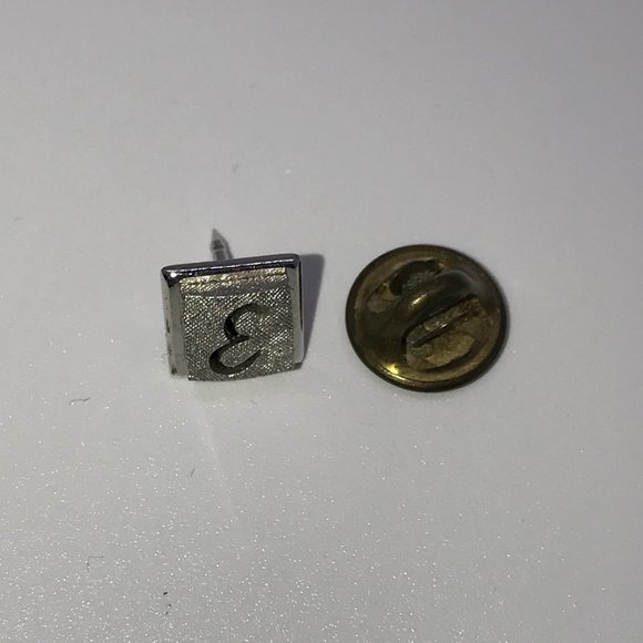 Vintage Swank Silver E Tie Pin aka Tie Tack - Picture 2 of 3
